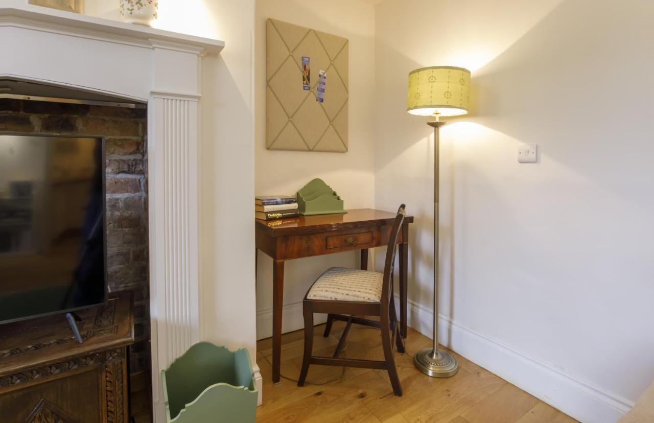 The Garden Square - Unique Luxury Apartment In Historic Garden Square - Ideal For 2 People York Eksteriør billede