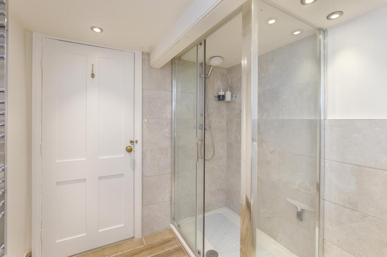 The Garden Square - Unique Luxury Apartment In Historic Garden Square - Ideal For 2 People York Eksteriør billede