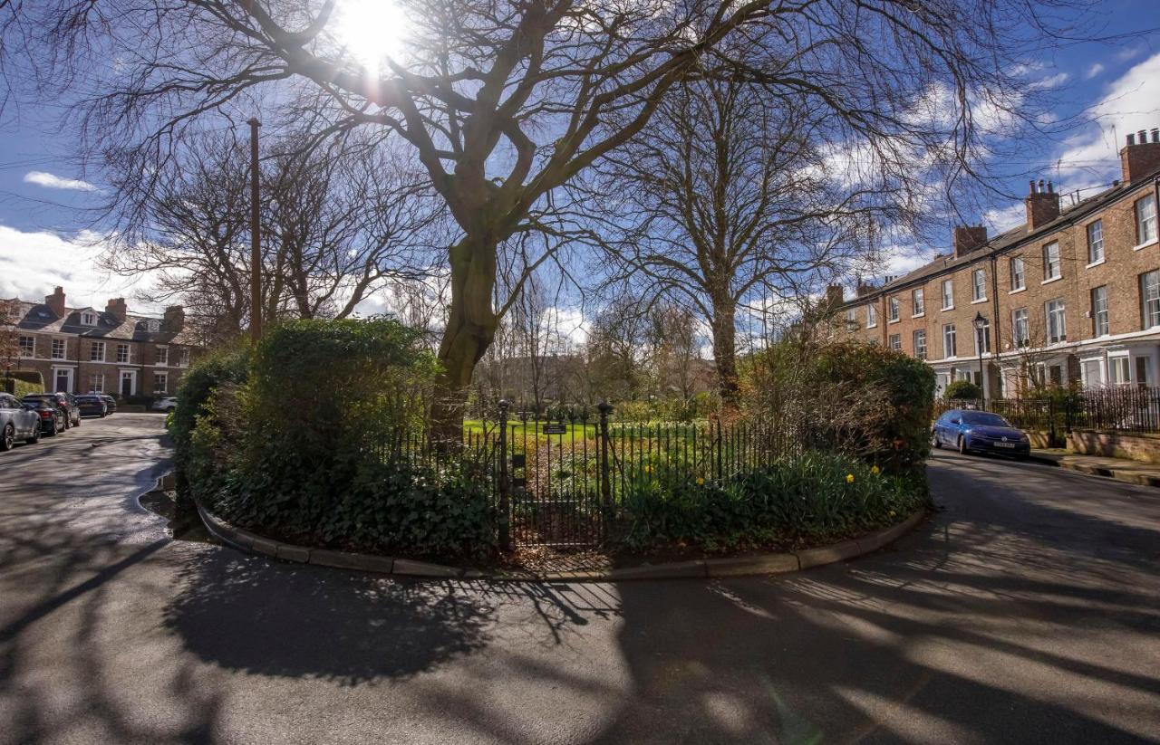 The Garden Square - Unique Luxury Apartment In Historic Garden Square - Ideal For 2 People York Eksteriør billede